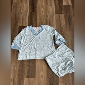 Christian Siriano Light Blue Geometric Pajama Set, women’s size 1X